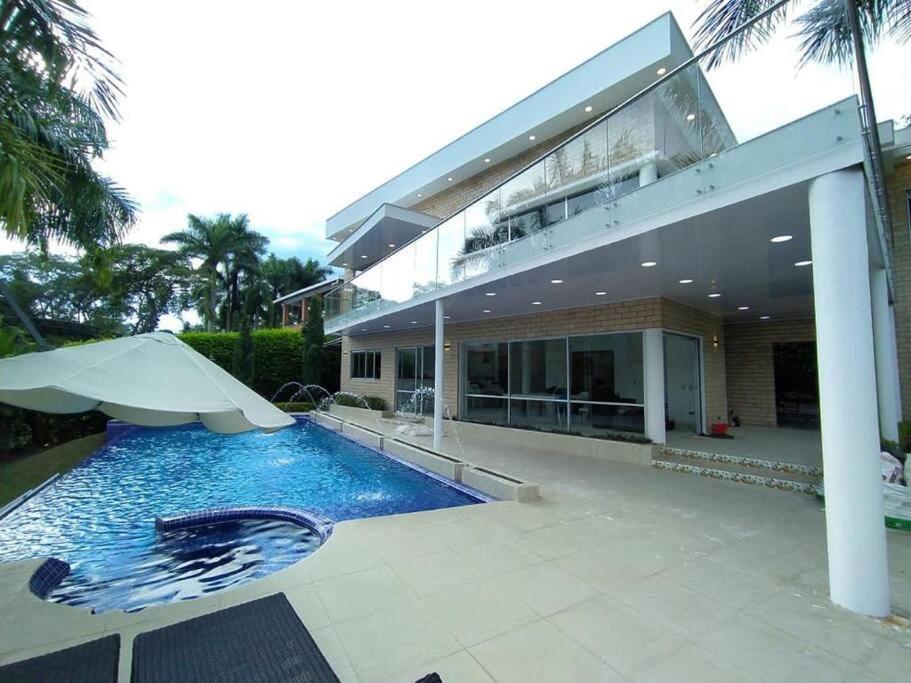 Comoda Casa Finca Con Piscina - San Jeronimo, Ant Medellín Extérieur photo